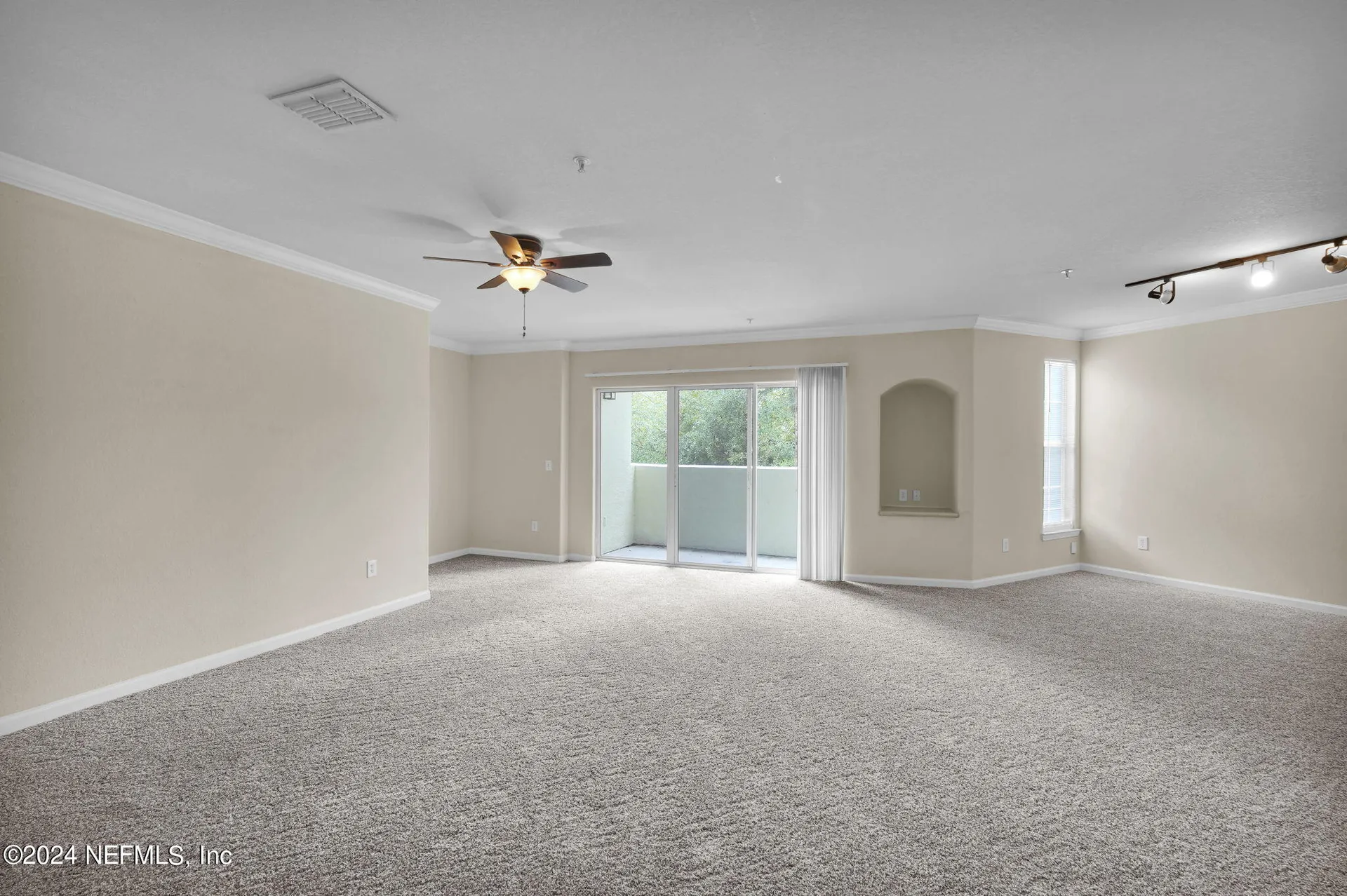 8290 Gate Parkway W Jacksonville FL 32216