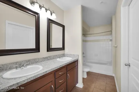 8290 Gate Parkway W Jacksonville FL 32216