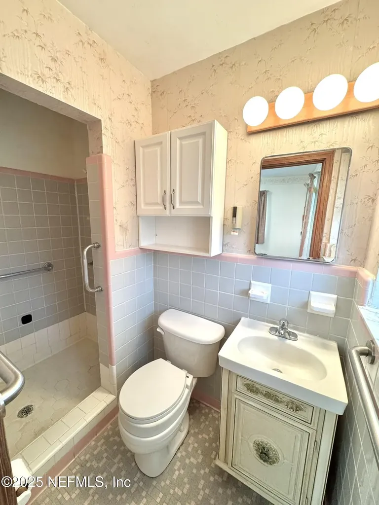 1137 6th Avenue N Jacksonville Beach FL 32250