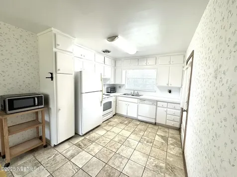 1137 6th Avenue N Jacksonville Beach FL 32250
