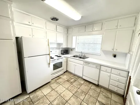 1137 6th Avenue N Jacksonville Beach FL 32250