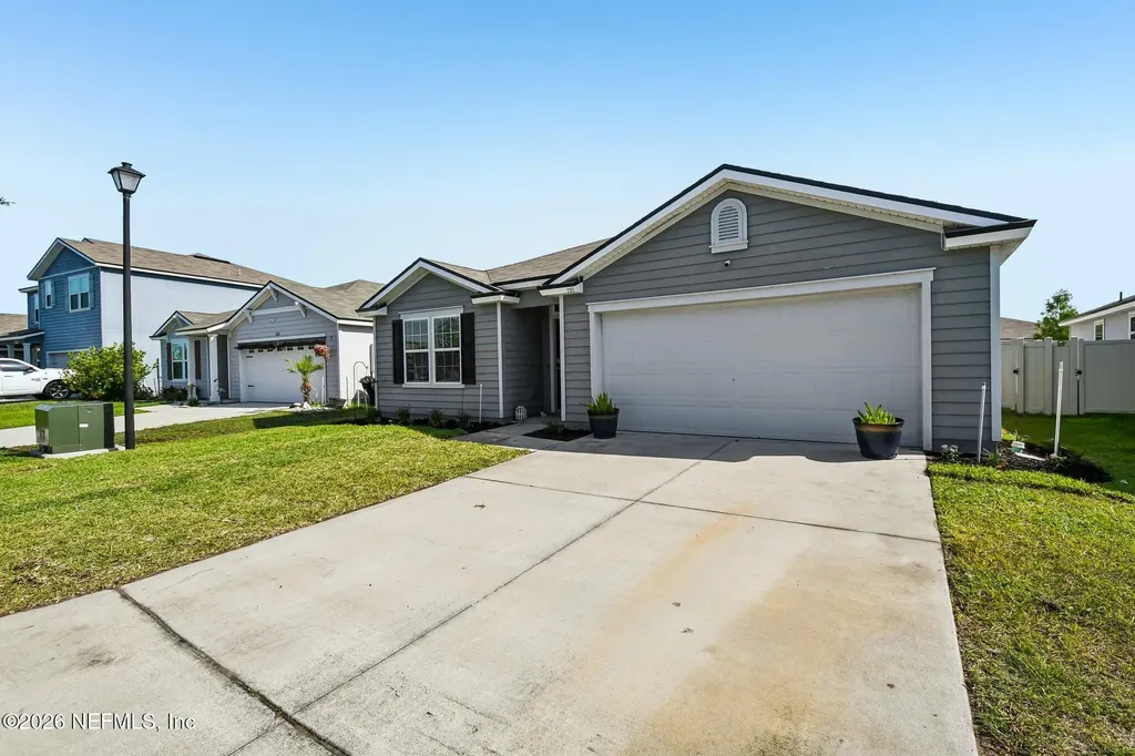 2195 Willow Springs Drive Green Cove Springs FL 32043