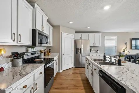 2195 Willow Springs Drive Green Cove Springs FL 32043