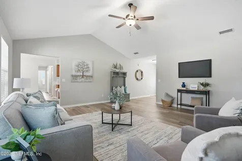 2478 Halperns Way Middleburg FL 32068