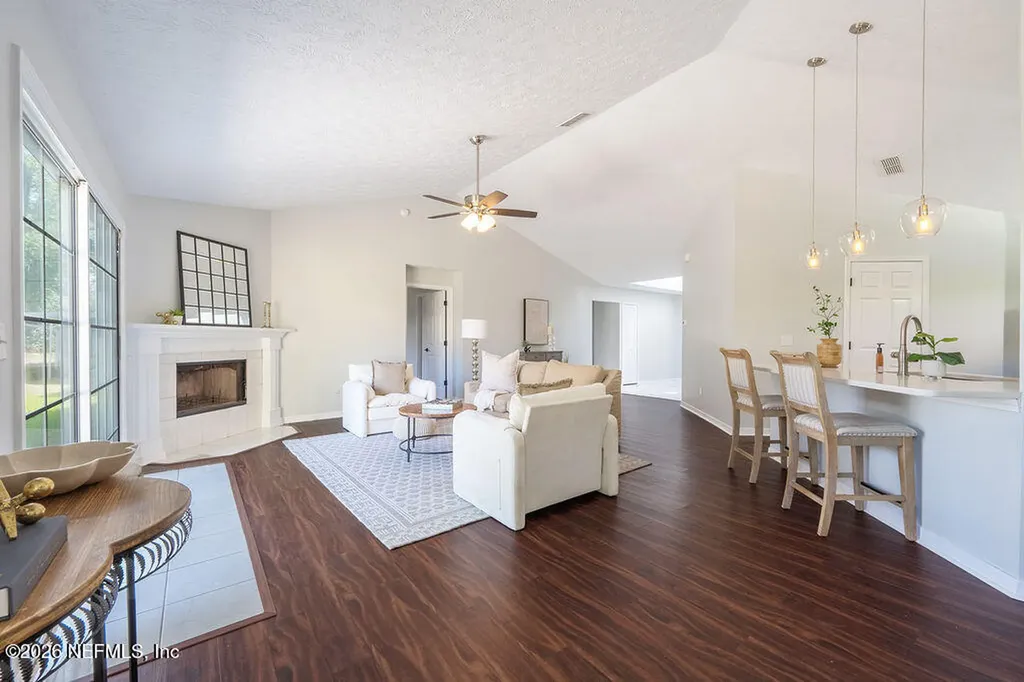 11437 Beecher Circle Circle E Jacksonville FL 32223