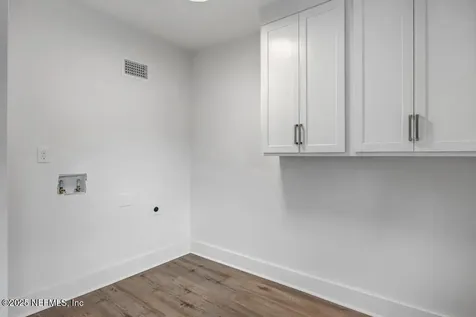 1827 N Market Street Jacksonville FL 32206