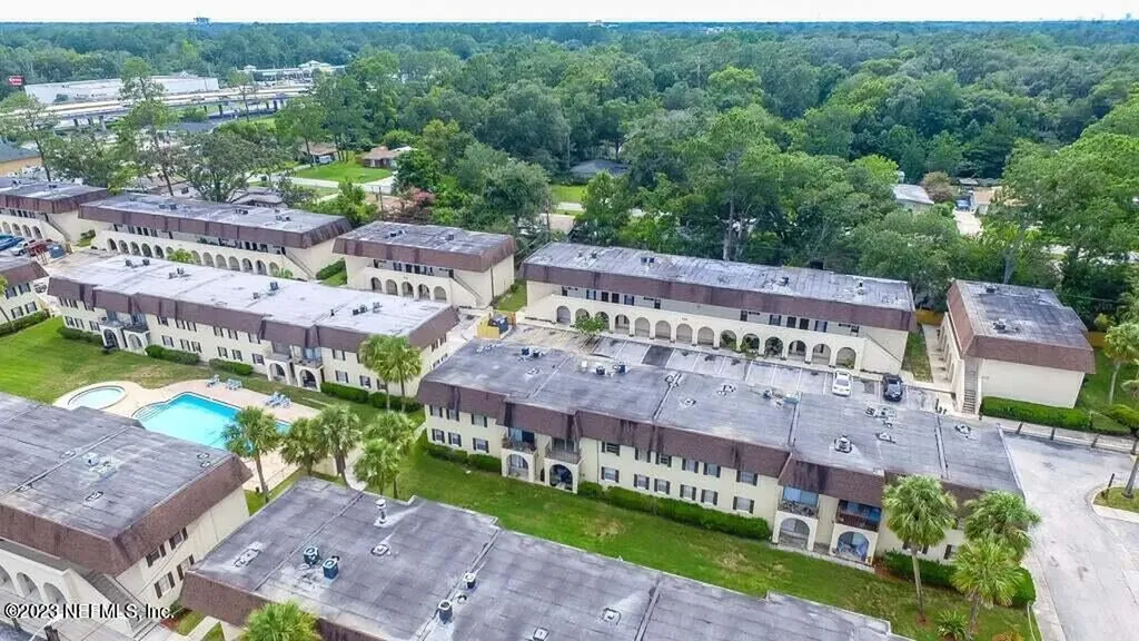 1735 El Camino Road Jacksonville FL 32216