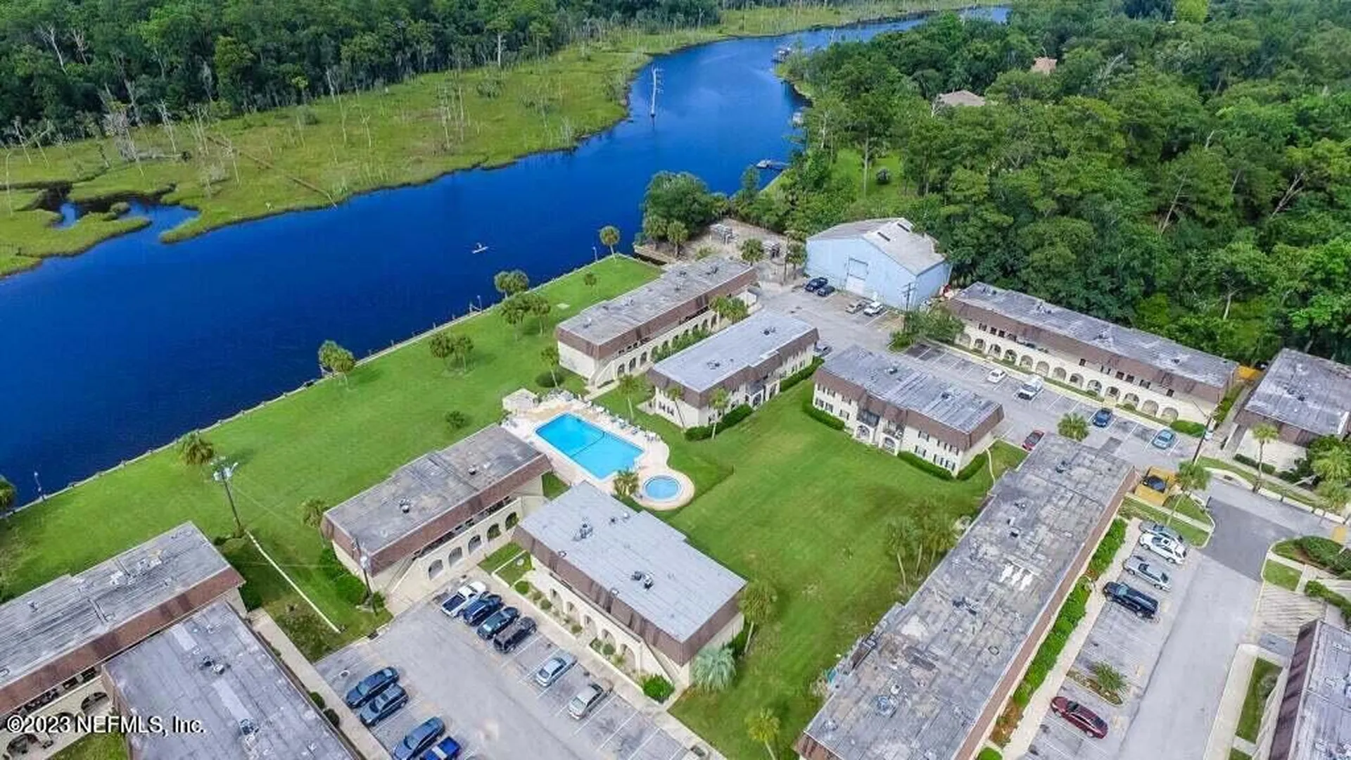 1735 El Camino Road Jacksonville FL 32216