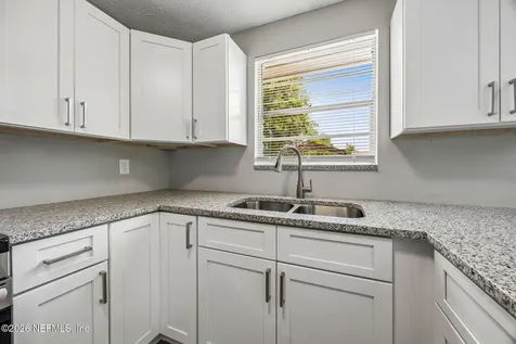 11055 Bacall Road W Jacksonville FL 32218