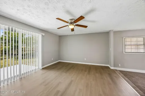 11055 Bacall Road W Jacksonville FL 32218