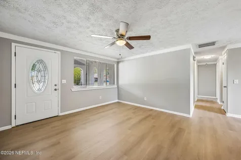 11055 Bacall Road W Jacksonville FL 32218