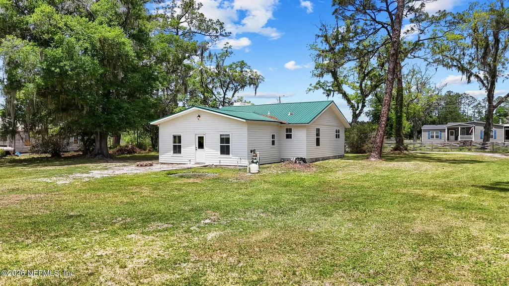 3250 NE 179th Street Starke FL 32091