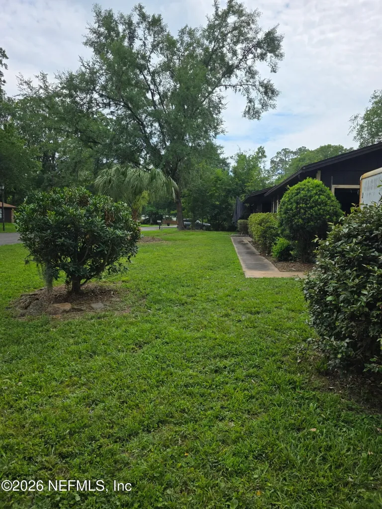 6348 Johnnie Circle E Jacksonville FL 32244