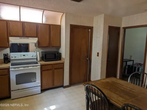 6348 Johnnie Circle E Jacksonville FL 32244