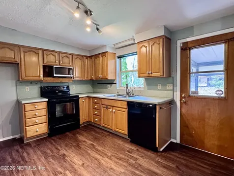 5527 Maxine Drive Jacksonville FL 32277