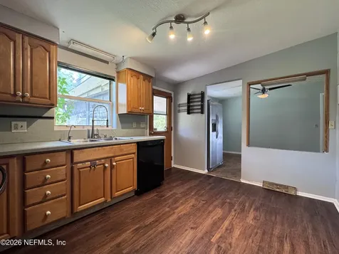 5527 Maxine Drive Jacksonville FL 32277