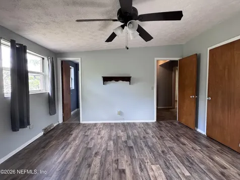 5527 Maxine Drive Jacksonville FL 32277