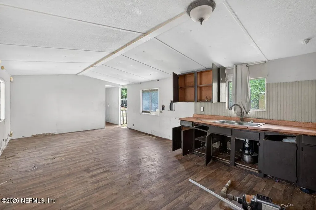 11122 Joel Street Jacksonville FL 32218