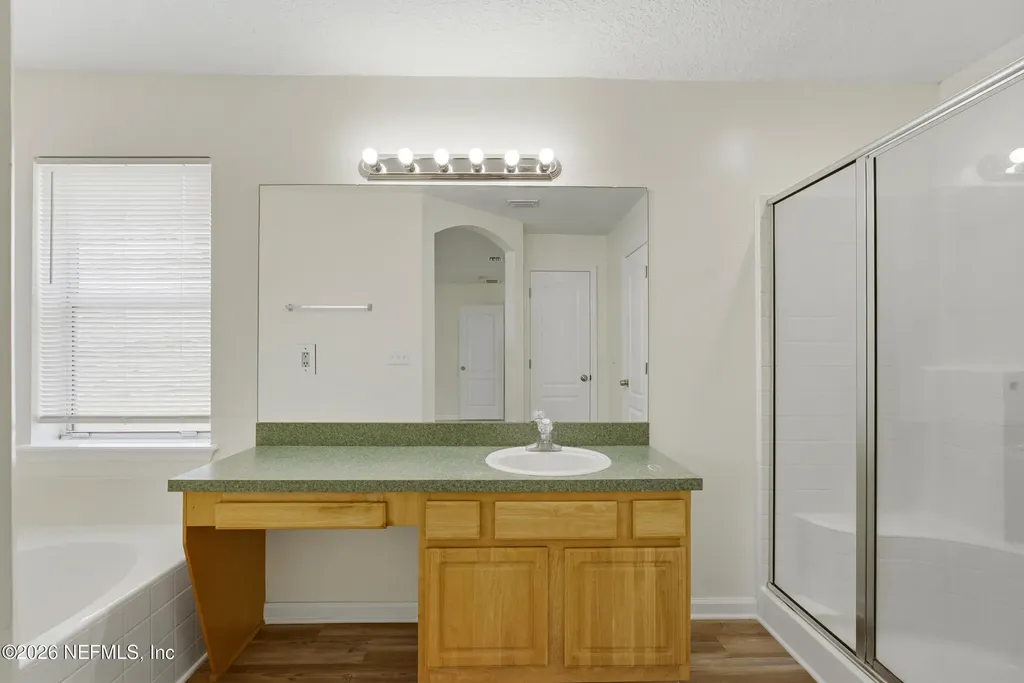 6878 Wall Springs Drive Jacksonville FL 32222