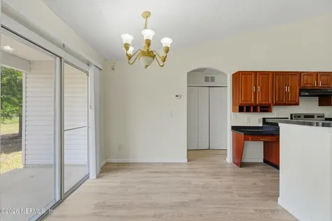 6878 Wall Springs Drive Jacksonville FL 32222