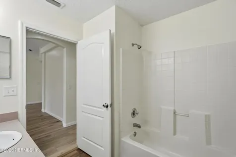 6878 Wall Springs Drive Jacksonville FL 32222