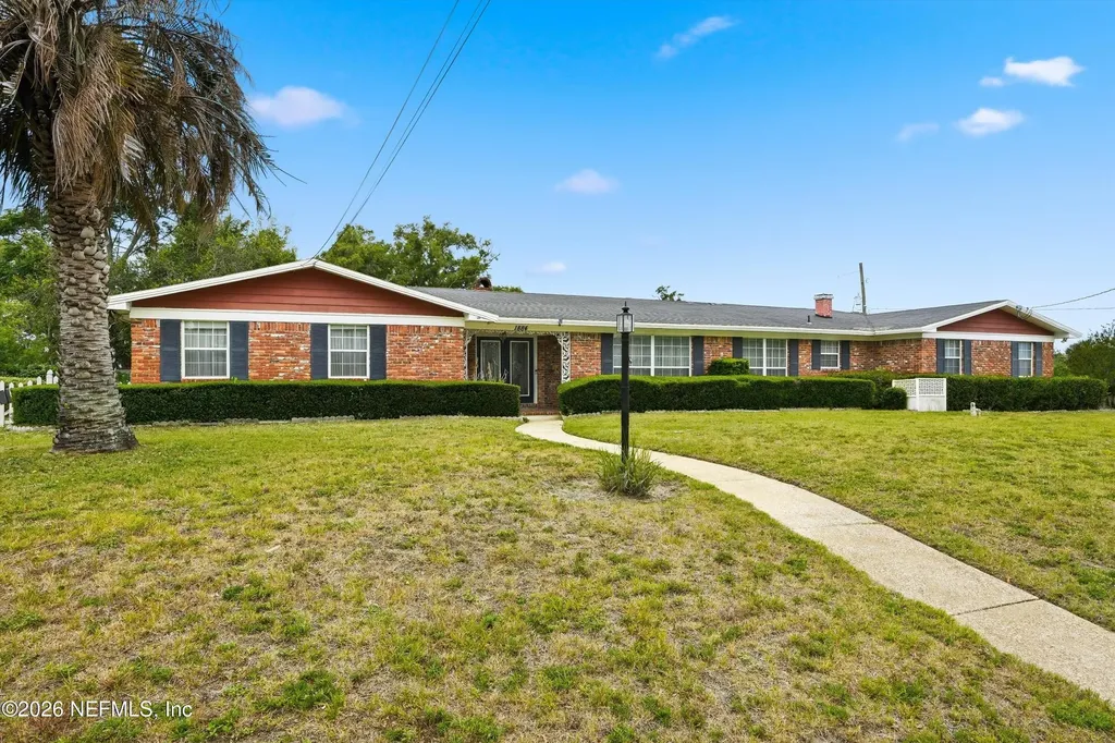 1884 Parkcrest Drive Jacksonville FL 32211