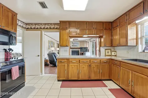 1884 Parkcrest Drive Jacksonville FL 32211