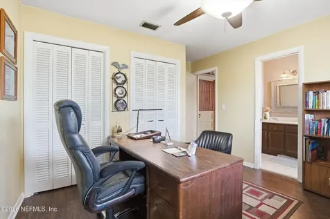 1884 Parkcrest Drive Jacksonville FL 32211