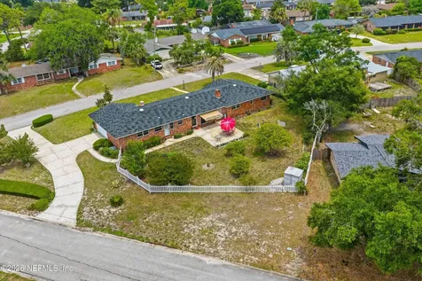 1884 Parkcrest Drive Jacksonville FL 32211