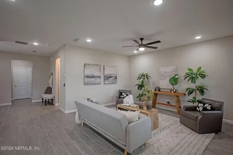 2757 Pointed Leaf Road Green Cove Springs FL 32043