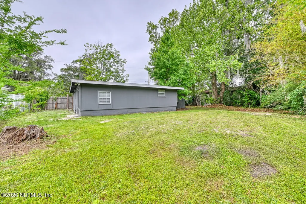 1339 Ellis Road Jacksonville FL 32205