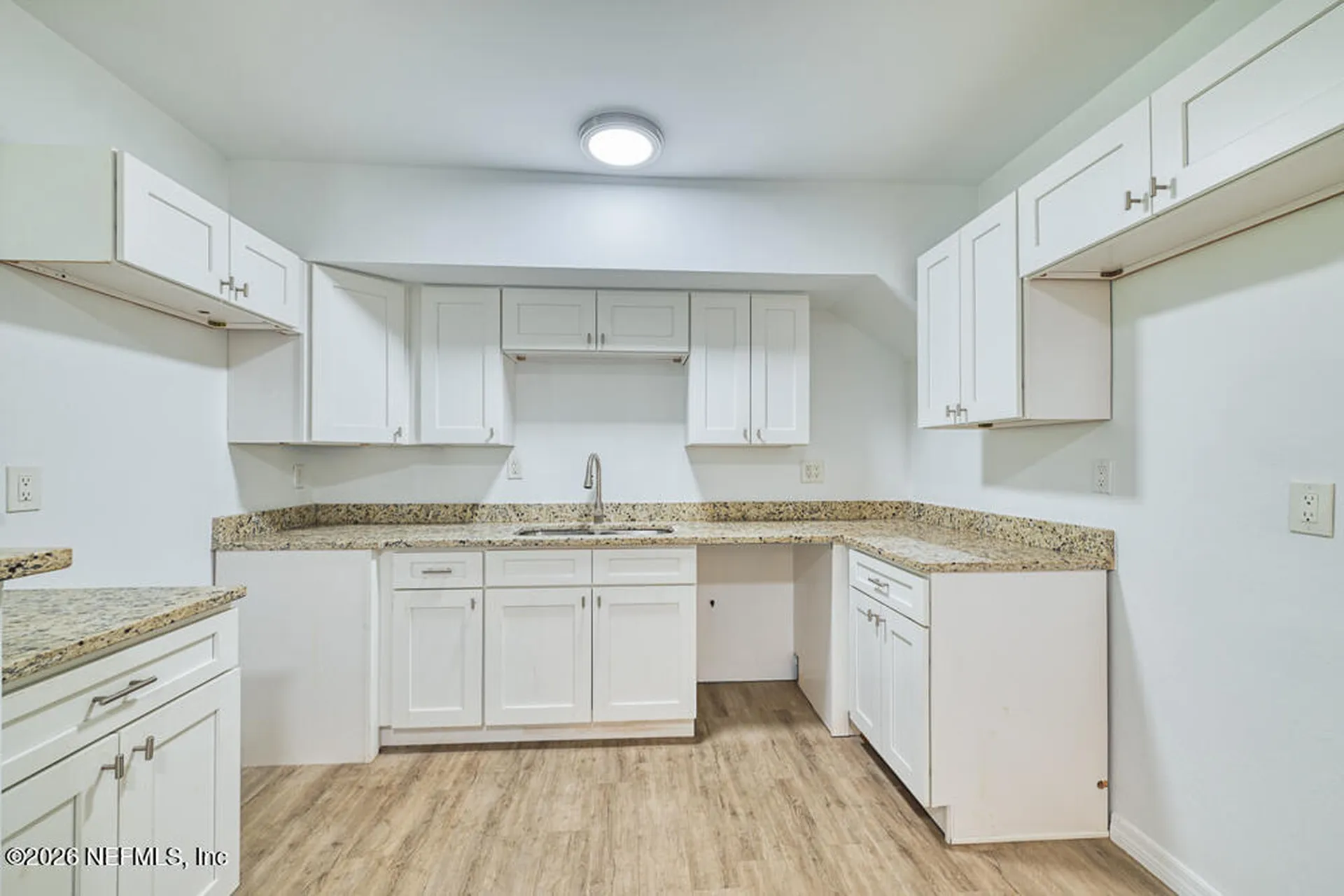 1339 Ellis Road Jacksonville FL 32205