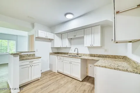1339 Ellis Road Jacksonville FL 32205