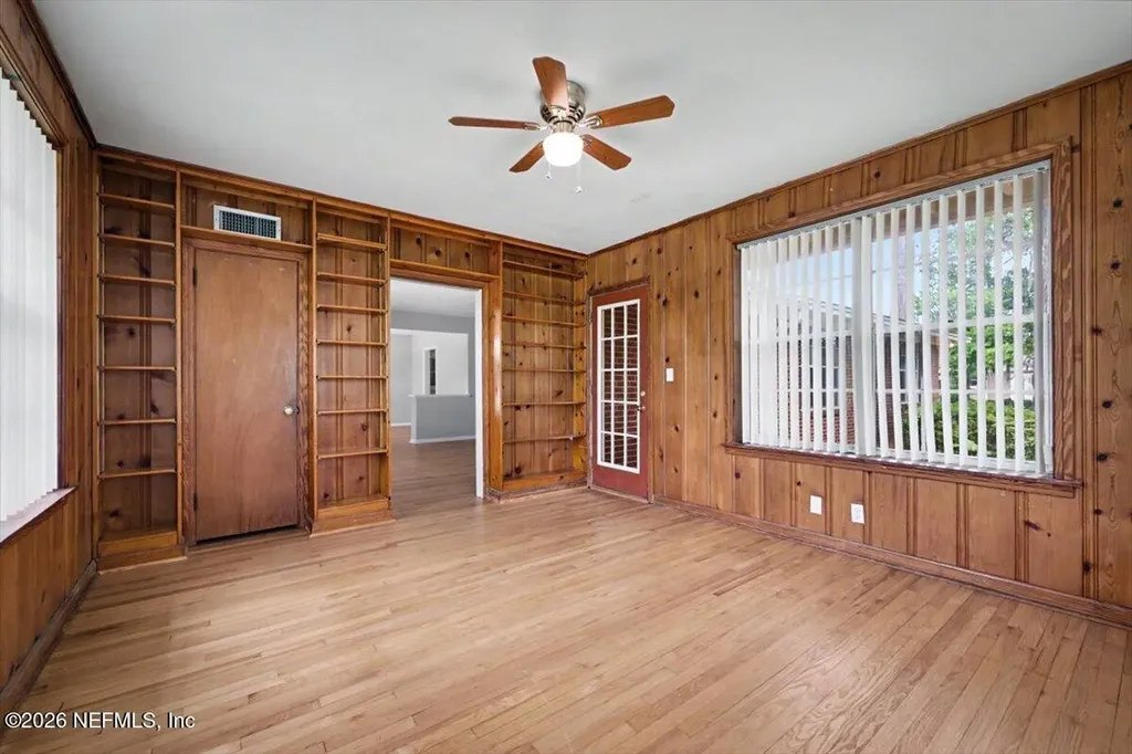 5321 Rollins Avenue Jacksonville FL 32207