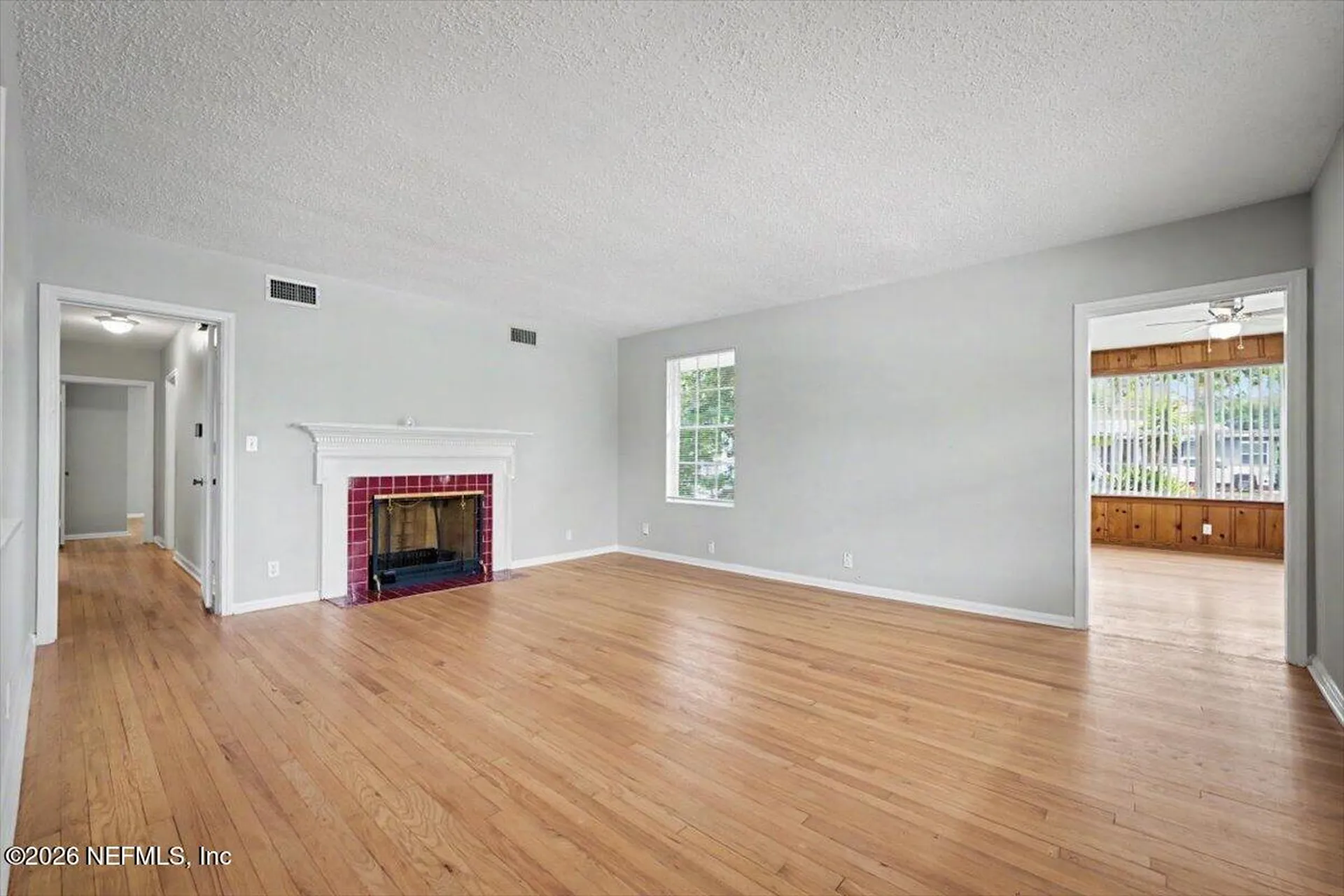 5321 Rollins Avenue Jacksonville FL 32207