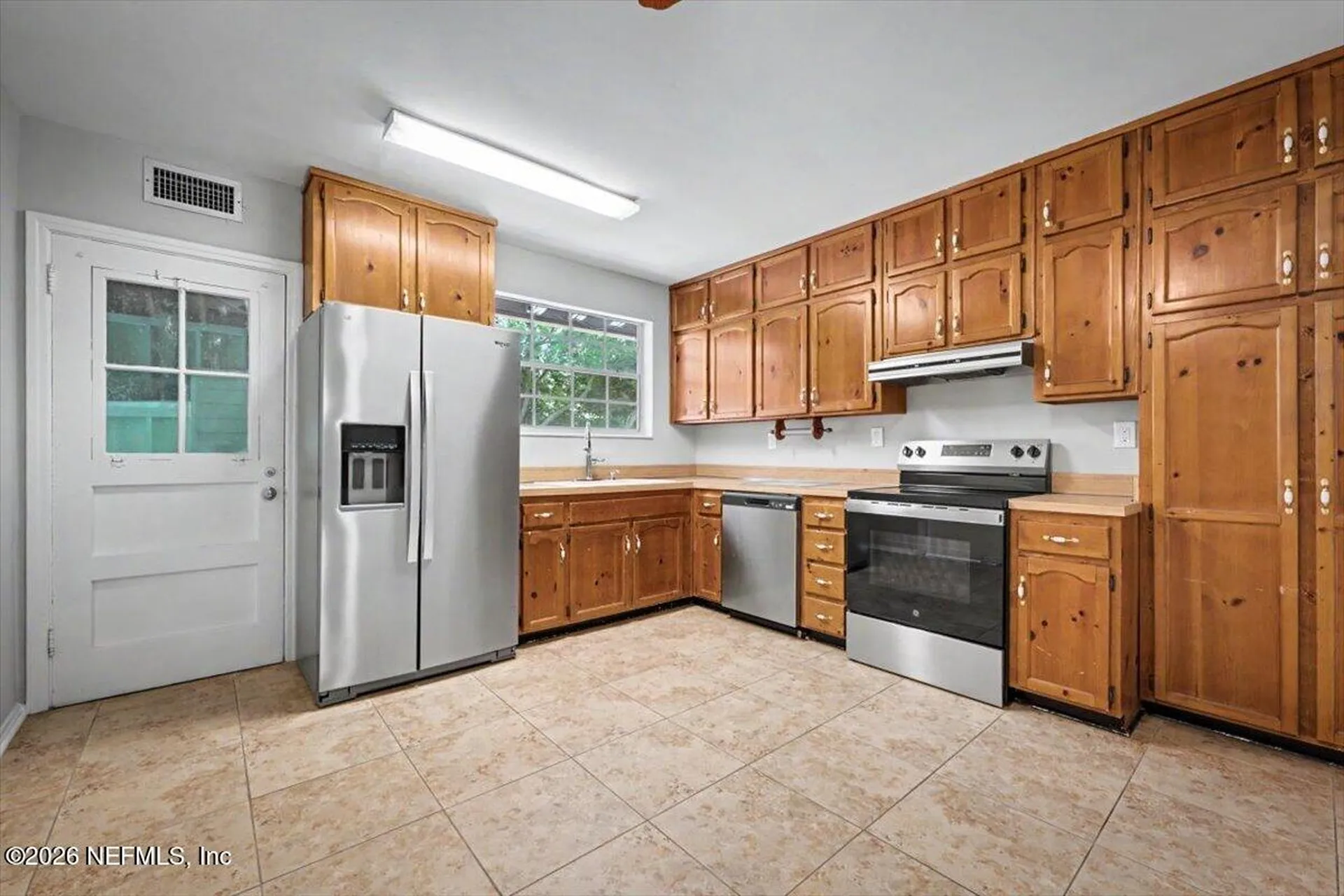 5321 Rollins Avenue Jacksonville FL 32207