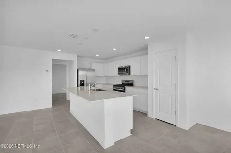 7087 Sandperch Street Jacksonville FL 32244
