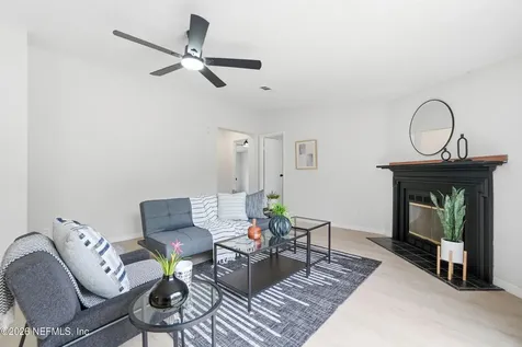 2489 Cosmos Avenue Middleburg FL 32068