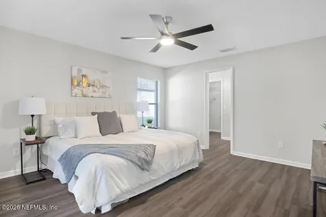 5605 Pinebay Circle N Jacksonville FL 32244