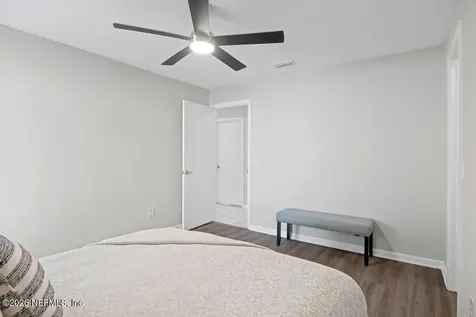 5605 Pinebay Circle N Jacksonville FL 32244