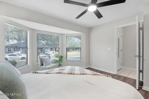 5605 Pinebay Circle N Jacksonville FL 32244