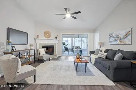 5605 Pinebay Circle N Jacksonville FL 32244