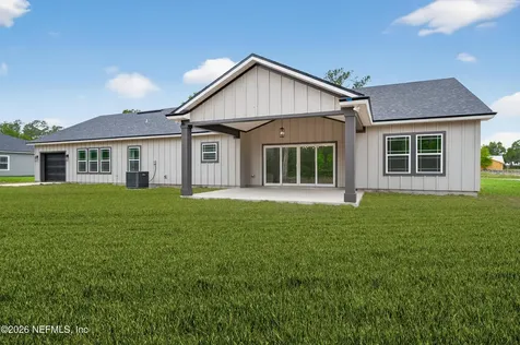 161 Crestview Drive Palatka FL 32177