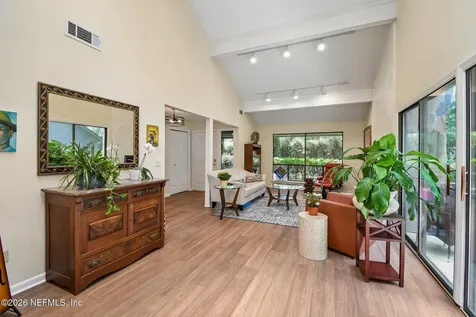 2946 Old Orchard Jacksonville FL 32257