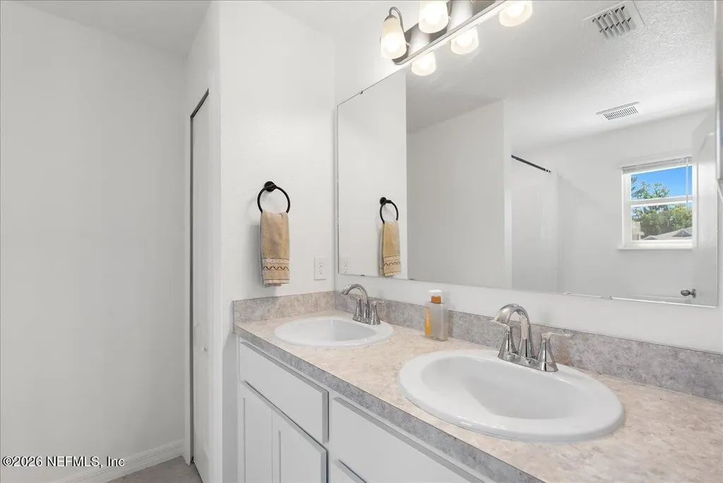 3284 Penny Cove Lane Jacksonville FL 32218
