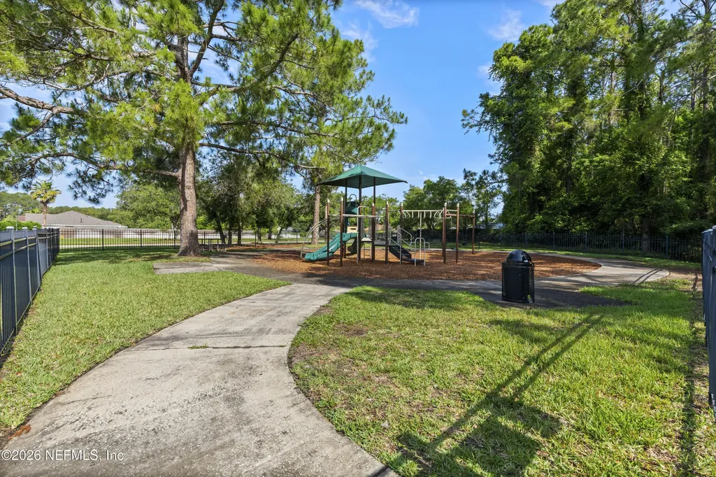 1825 Willesdon Drive W Jacksonville FL 32246