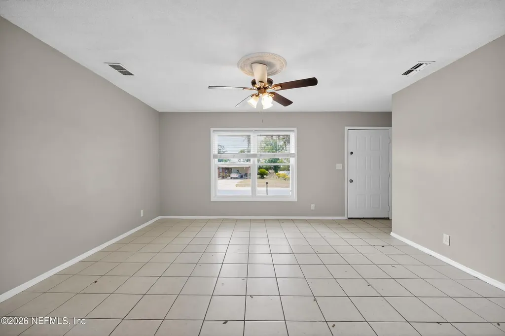7807 Knoll Drive N Jacksonville FL 32221
