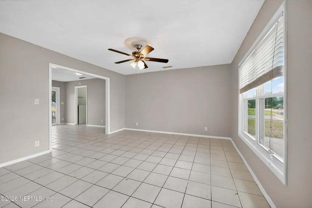 7807 Knoll Drive N Jacksonville FL 32221