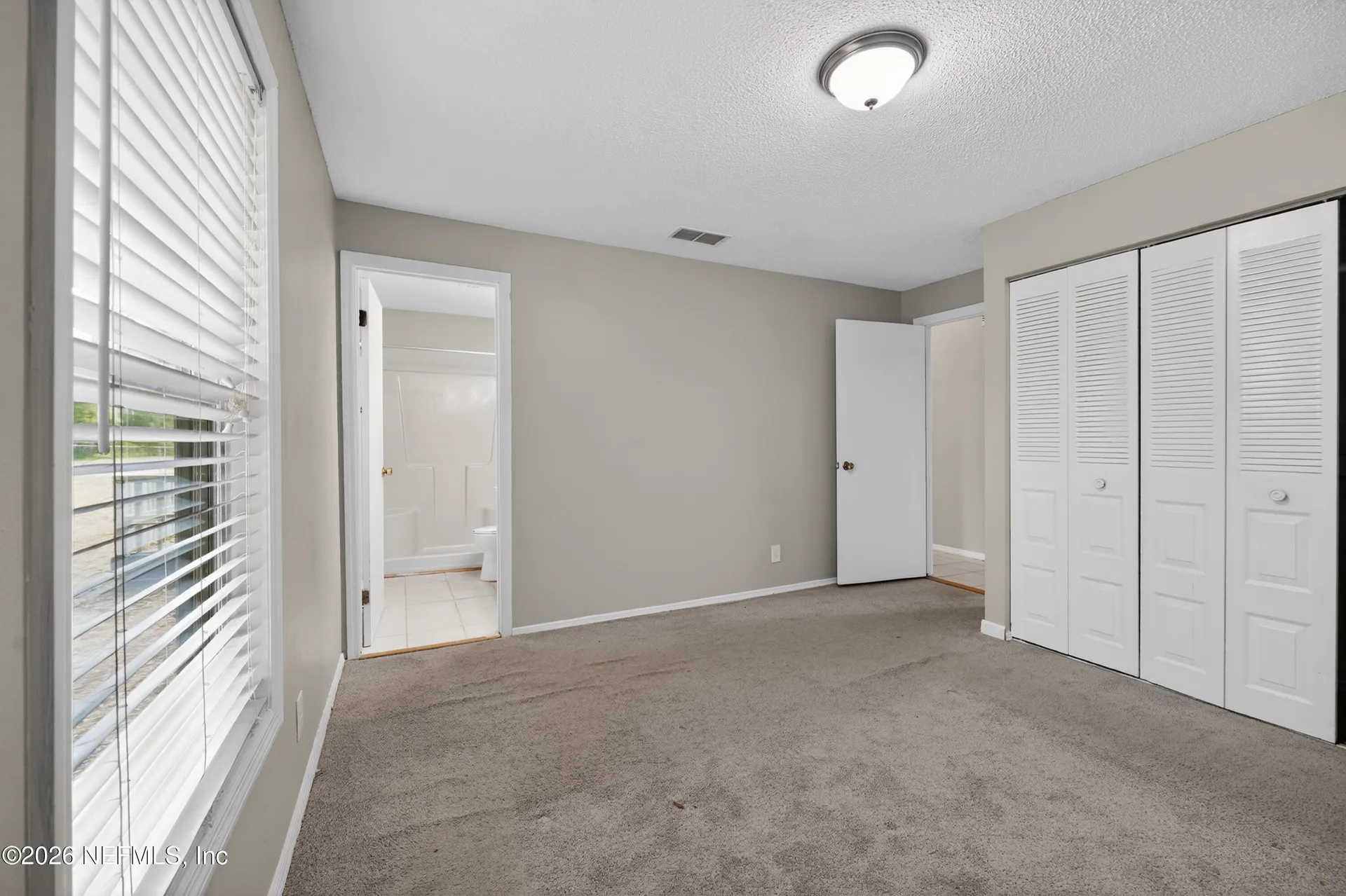 7807 Knoll Drive N Jacksonville FL 32221