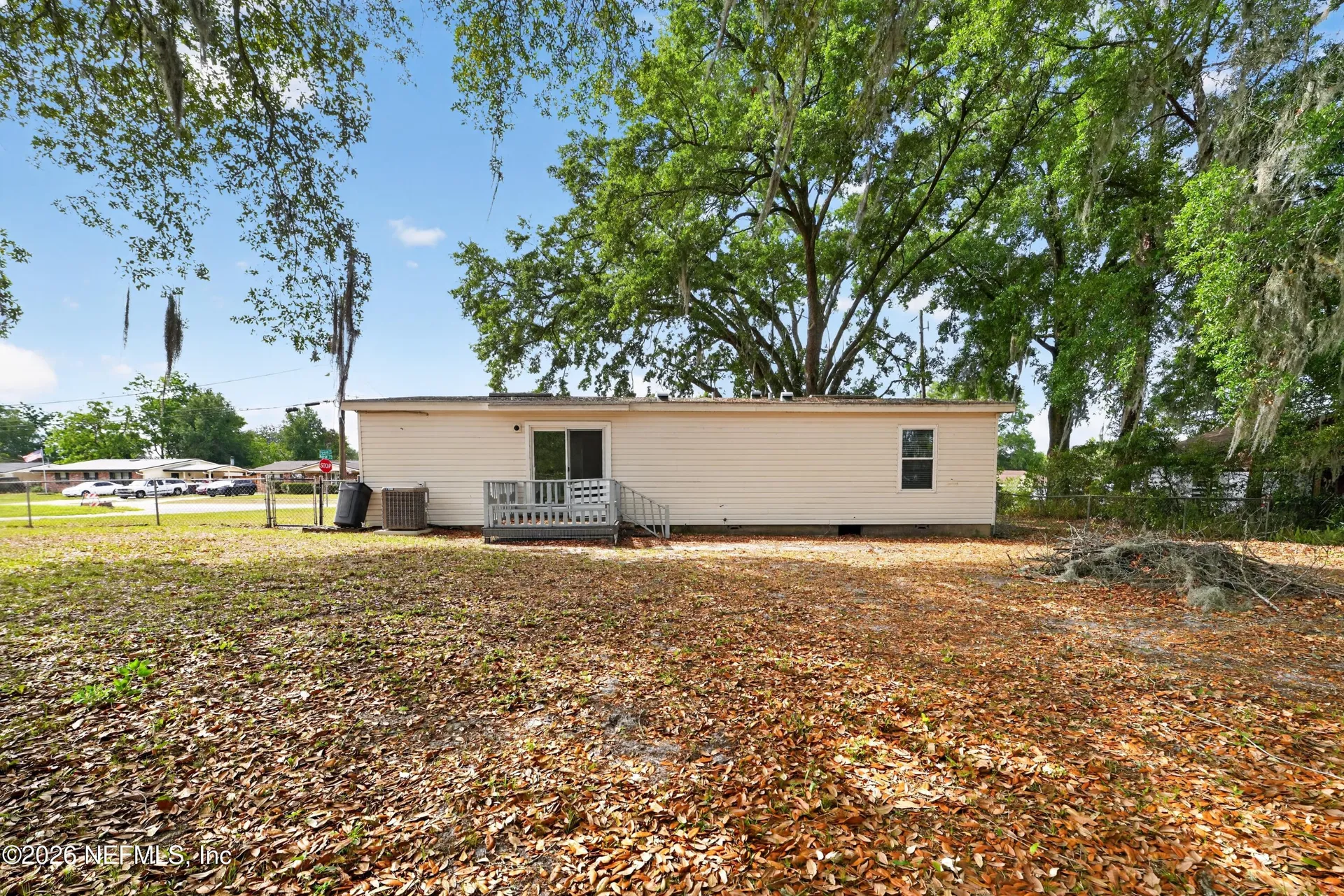 7807 Knoll Drive N Jacksonville FL 32221